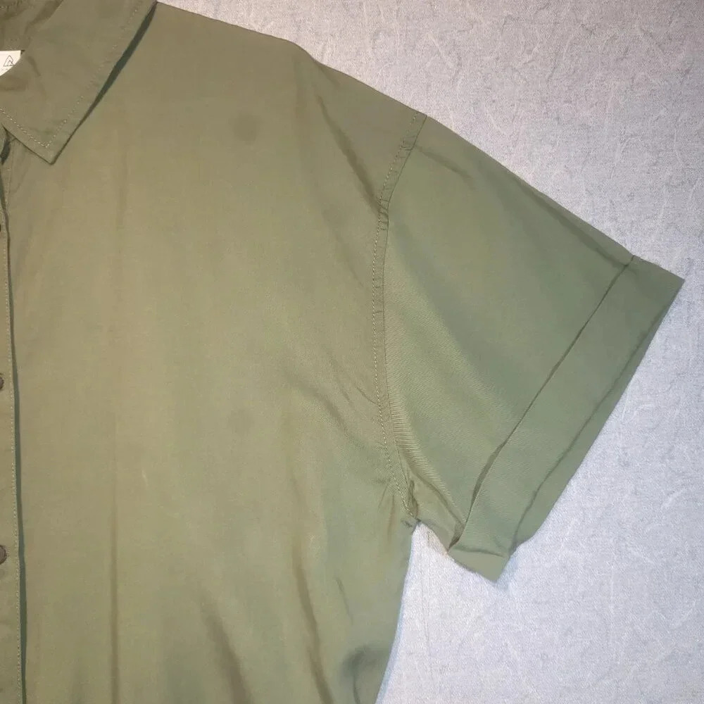 Ripzone Cypress Green NWT Short Sleeve Button Down Romper Size  Large - Picture 5 of 11
